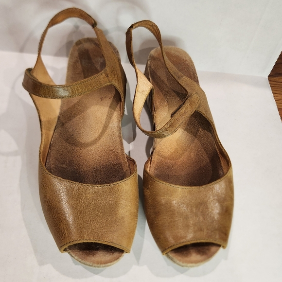 Dansko Marcy Sandals Womens Strappy Wedge Heel Ankle Strap Sz 40 US 9.5 - 10 M - Picture 2 of 12